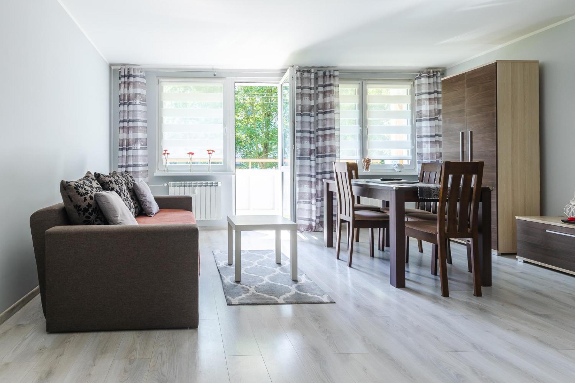 Apartament Przy Termach Cieplickich Julcia イェレニャ・グーラ エクステリア 写真